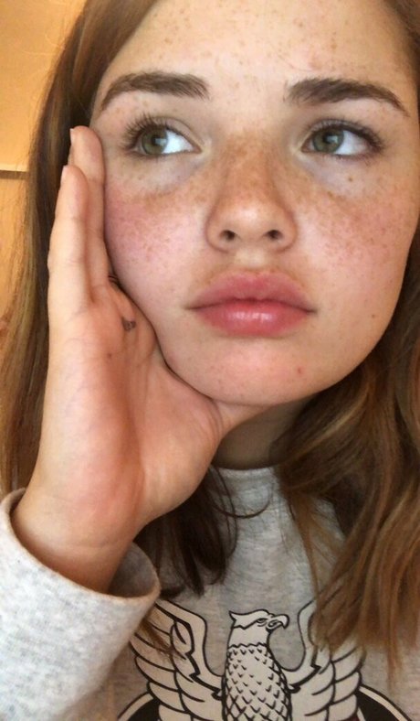 Alondra Larson pornstar exclusive gallery