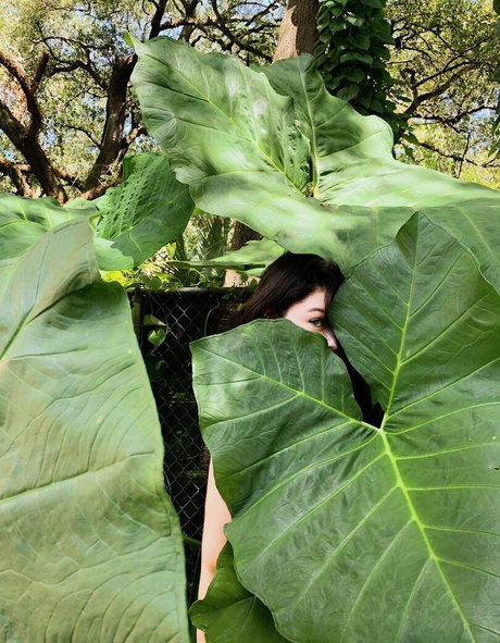 Alondra Larson model exclusive photos