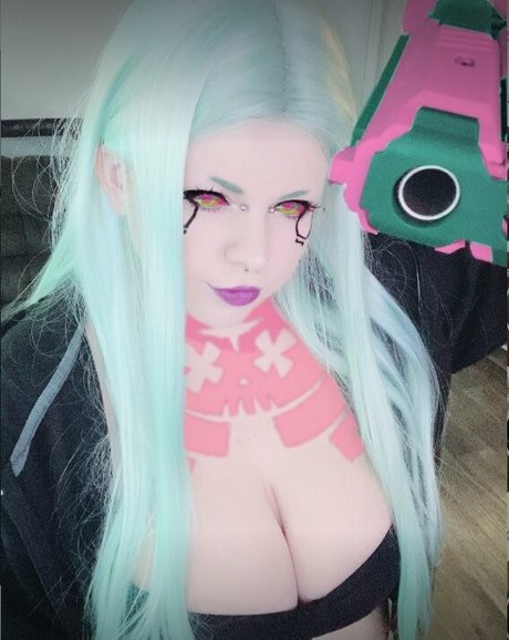 Ushi adult actress gallery