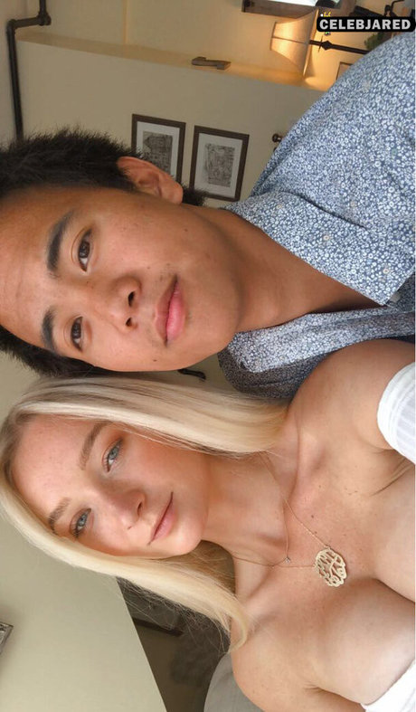 Zola Bzdek xxx actress gallery