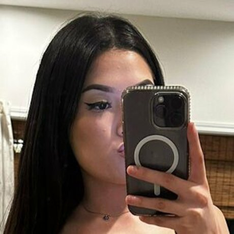 camilababiii model picture