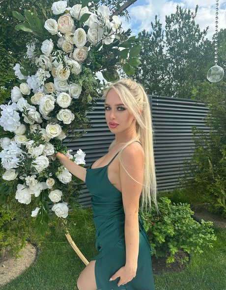 chloe lust pornstar perfect photo