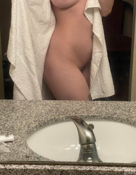 grlspit pretty pornstar galleries