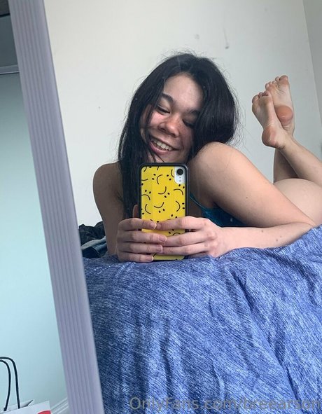 pussy feet onlyfans xxx pictures