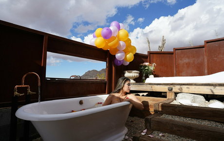 curvy teen onlyfans exclusive pics