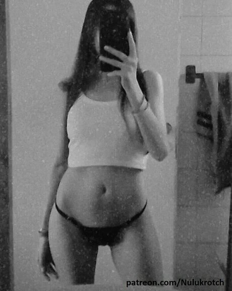 Nulukrotch nudes actress photo