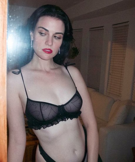 Kelleth Cuthbert nice star pictures