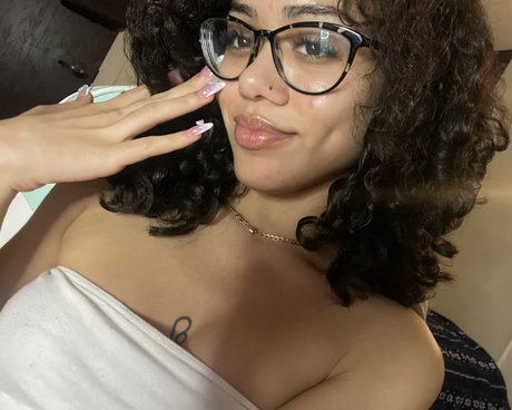 Frenchtoes adult star photo