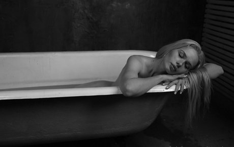 lina pie top actress photos