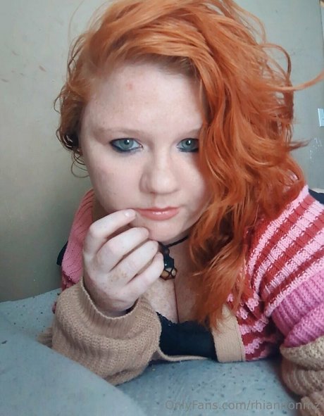 rhiannonmz hot star pics