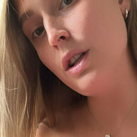 iamkirax model nude images