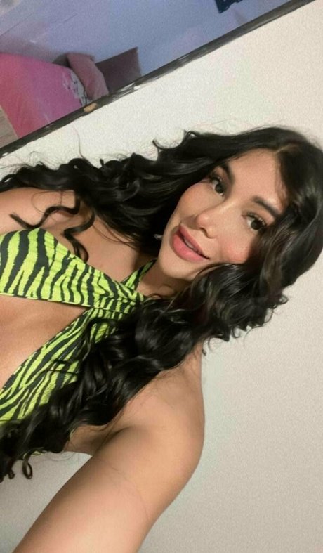 lucifans erotic model picture