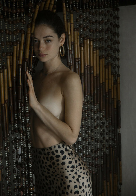 Adda Zmora model hot picture