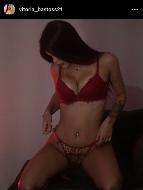 Vitoria Bastos pornstar nude photo