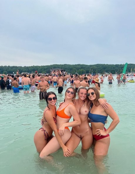 Some ASMRtist model pornographic galleries