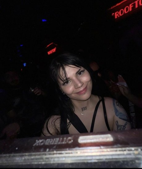 horrorwh0re nice model pictures