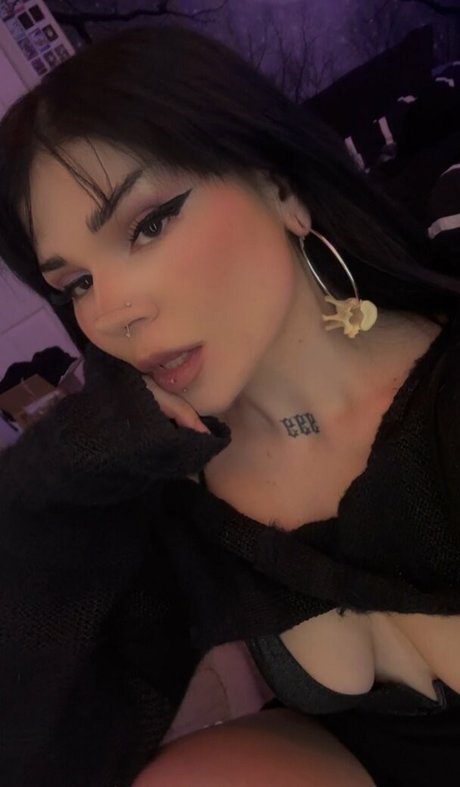 horrorwh0re pornographic model pic