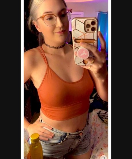 Eveuh sexy pornstar pics