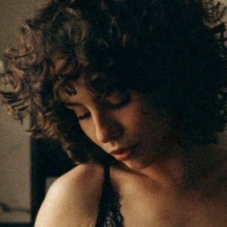 curlywiktoria pornographic actress gallery