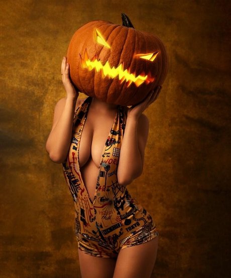 bush onlyfans perfect image