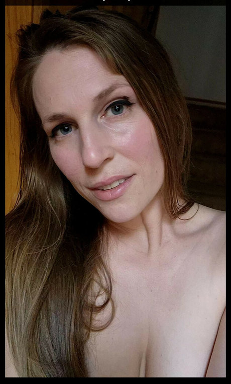 Xev Bellringer star adult img