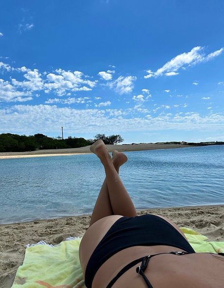 Sammy Walsh model high quality pics