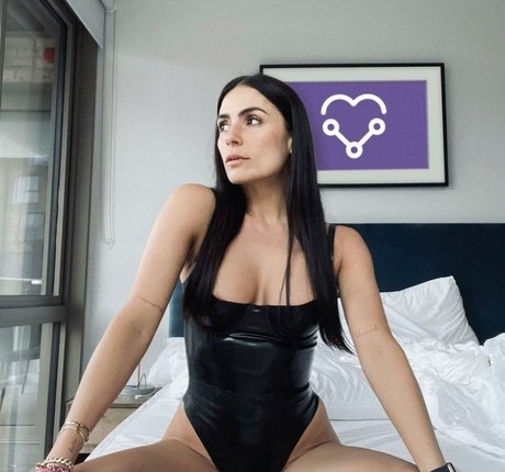 Laya Machado Garry Presenters pornstar pretty photo