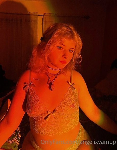 angelixvampp nude star photos