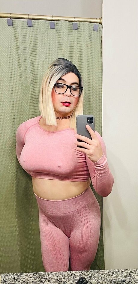 friends wife onlyfans nude images