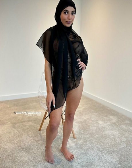 thatbritishgirl star beautiful img