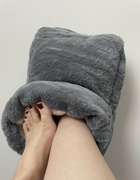 Kyra Wild hd pornstar galleries