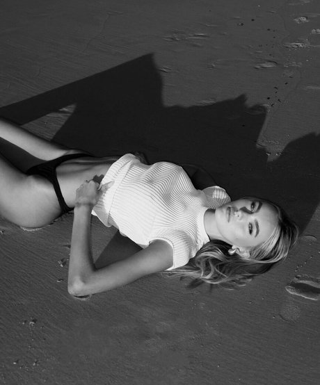 Summer Rose Hart model nice images