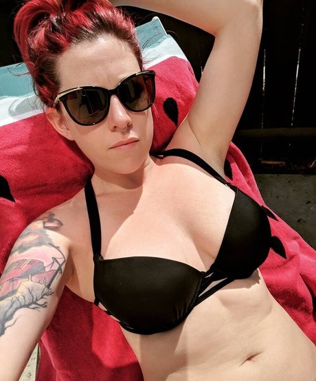 Renee Reynosa model top pictures