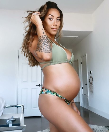 Hannah Eden Fitness xxx model img