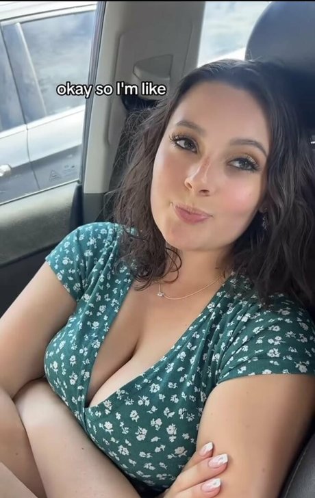 Christina Green model high quality image