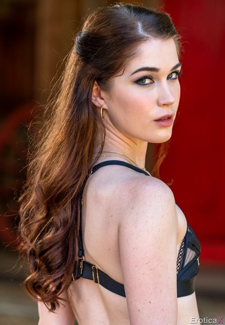 Evelyn Claire xxx pornstar gallery