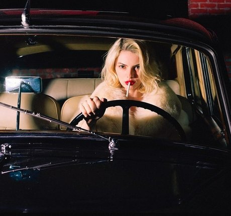 Allie Marie Evans pornstar erotic photo