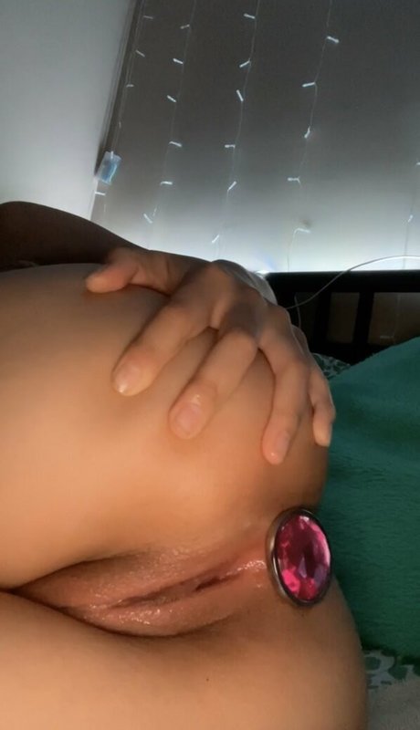 Nizhoni Begaye xxx actress pic