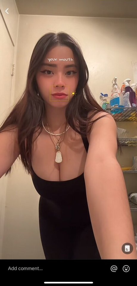 rawbreadd best model photo