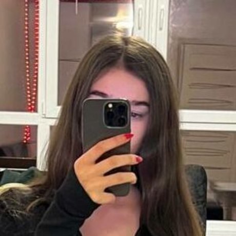 enchanting EVA model hd pics