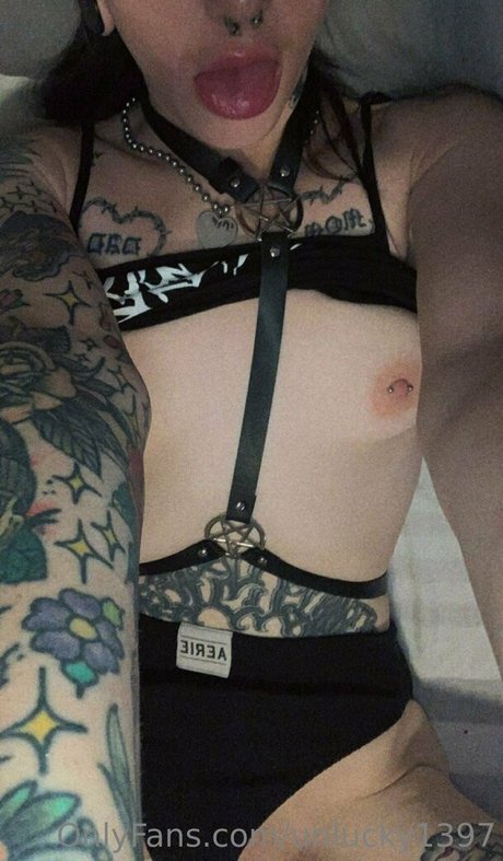 unlucky1397 hot pornstar picture