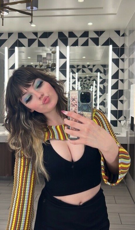 Waluiguigui star nudes photos