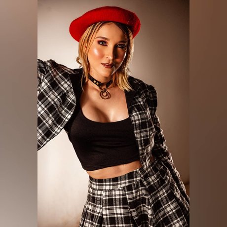 Asuka Muller model sex picture