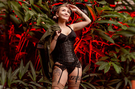 Asuka Muller model porn picture