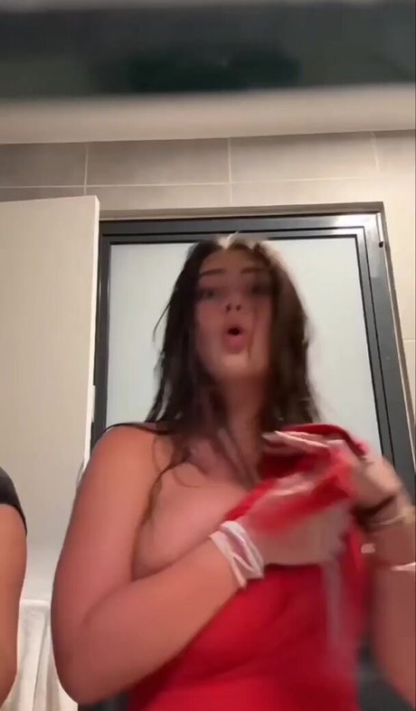 Live Stream Oops star high quality gallery