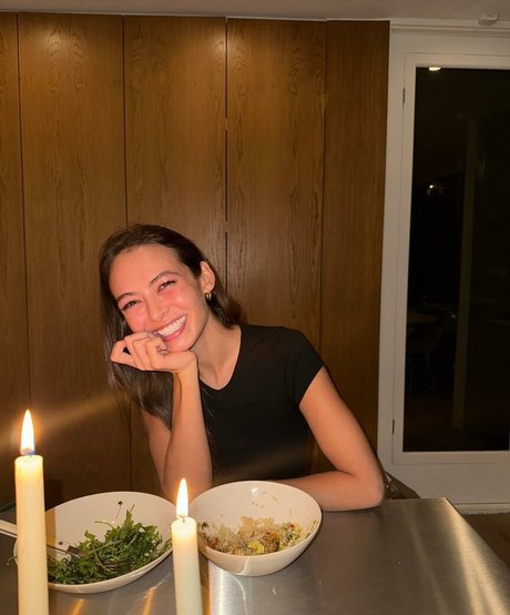 Emily Oberg model beautiful images