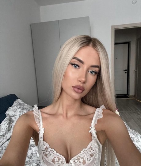 popular onlyfans sexy nude image