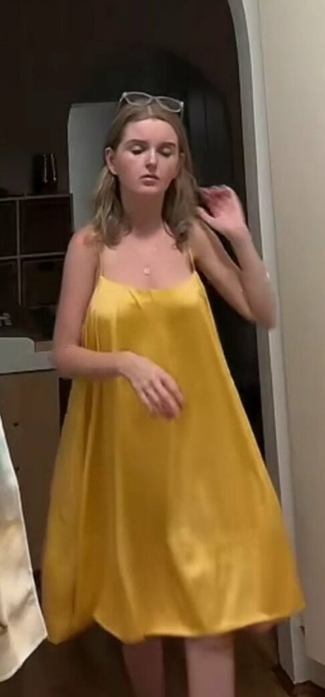 Keepingupwithliv pretty model images