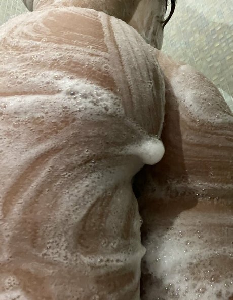 rortwt pornographic star image