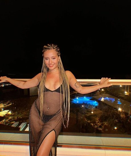 aricedress porn actress gallery